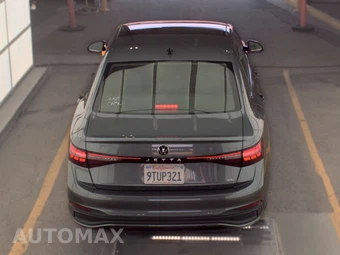 2025 Volkswagen Jetta SE - miniatura 5