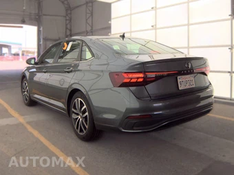 2025 Volkswagen Jetta SE - miniatura 6