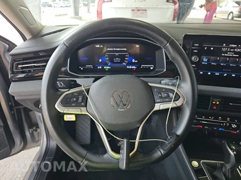 2025 Volkswagen Jetta SE - miniatura 10