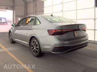 2025 Volkswagen Jetta SE - miniatura 6