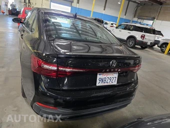 2025 Volkswagen Jetta SE – miniatura 13