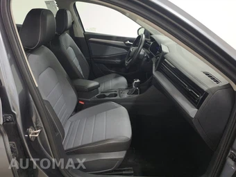 2025 Volkswagen Jetta SE - miniatura 8