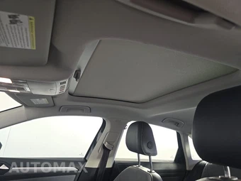 2025 Volkswagen Jetta SE - miniatura 14