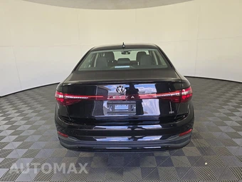 2025 Volkswagen Jetta SE - miniatura 5