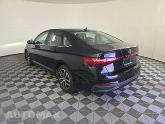 2025 Volkswagen Jetta SE - miniatura 6