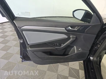 2025 Volkswagen Jetta SE - miniatura 9