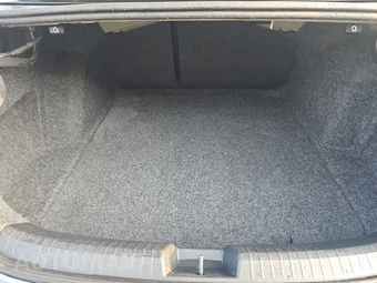 2025 Volkswagen Jetta SE - miniatura 16