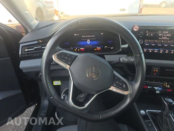 2025 Volkswagen Jetta SE - miniatura 10