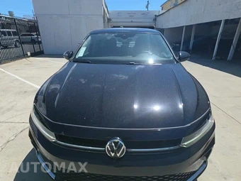 2025 Volkswagen Jetta SE - miniatura 2