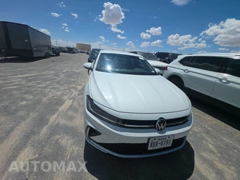 2025 Volkswagen Jetta SE - miniatura 2