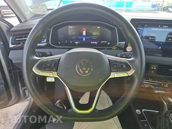 2025 Volkswagen Jetta SE – miniatura 10
