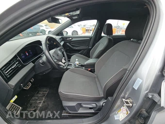 2025 Volkswagen Jetta Sport - miniatura 7