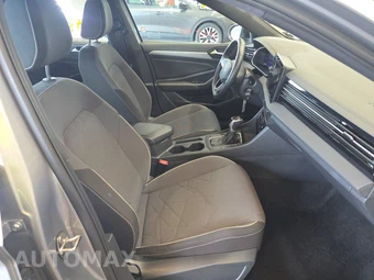 2025 Volkswagen Jetta Sport - miniatura 8