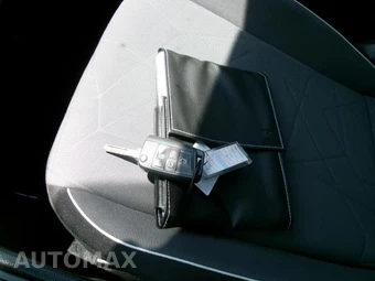2025 Volkswagen Jetta Sport - miniatura 6