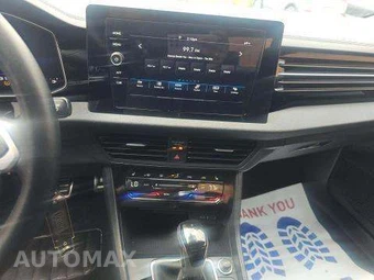 2025 Volkswagen Jetta Sport - miniatura 10