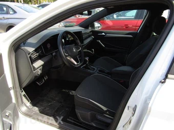 2025 Volkswagen Jetta Sport - miniatura 17