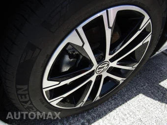 2025 Volkswagen Jetta Sport - miniatura 6