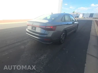 2025 Volkswagen Jetta Sport - miniatura 4