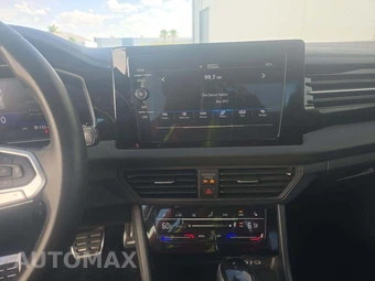 2025 Volkswagen Jetta Sport - miniatura 8