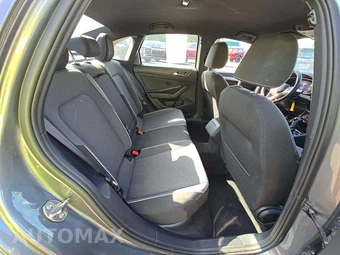 2025 Volkswagen Jetta Sport - miniatura 13