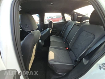 2025 Volkswagen Jetta Sport - miniatura 13