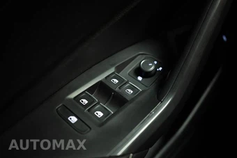 2025 Volkswagen Jetta Sport - miniatura 26