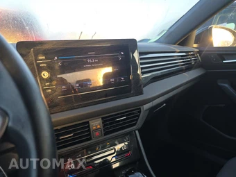 2025 Volkswagen Jetta Sport - miniatura 11