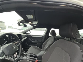 2025 Volkswagen Jetta Sport - miniatura 18