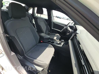 2025 Volkswagen Jetta Sport - miniatura 8