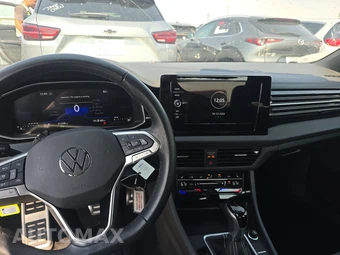 2025 Volkswagen Jetta Sport - miniatura 11