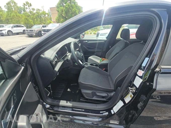 2025 Volkswagen Jetta Sport - miniatura 6
