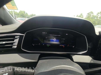 2025 Volkswagen Jetta Sport - miniatura 9