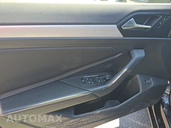 2025 Volkswagen Jetta Sport - miniatura 9