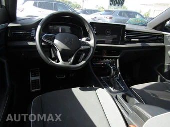 2025 Volkswagen Jetta Sport - miniatura 22