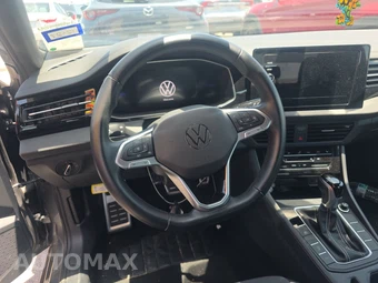 2025 Volkswagen Jetta Sport - miniatura 10