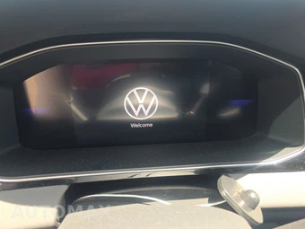 2025 Volkswagen Jetta Sport - miniatura 12