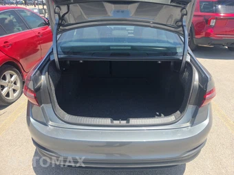 2025 Volkswagen Jetta Sport - miniatura 16