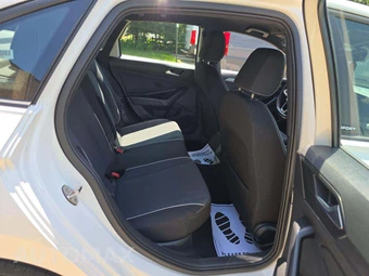 2025 Volkswagen Jetta Sport - miniatura 16