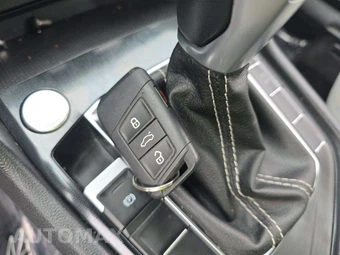 2025 Volkswagen Taos S - miniatura 8