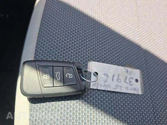 2025 Volkswagen Taos S - miniatura 8