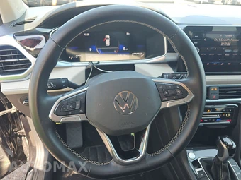 2025 Volkswagen Taos SE - miniatura 10