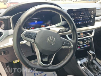 2025 Volkswagen Taos SE – miniatura 10
