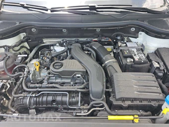 2025 Volkswagen Taos SE – miniatura 16