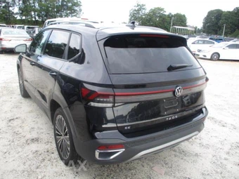 2025 Volkswagen Taos SE - miniatura 10