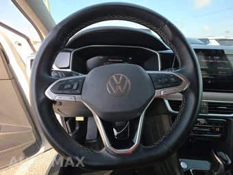 2025 Volkswagen Taos SE - miniatura 10