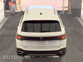 2025 Volkswagen Taos SE - miniatura 5