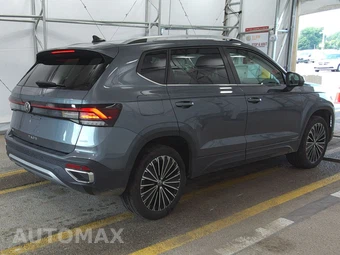 2025 Volkswagen Taos SE - miniatura 4