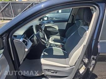 2025 Volkswagen Taos SE – miniatura 13