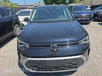2025 Volkswagen Taos SE – miniatura 2