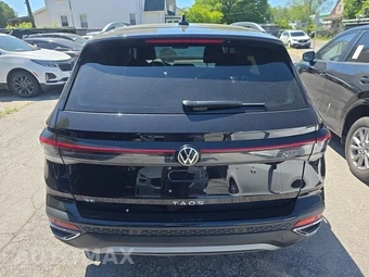 2025 Volkswagen Taos SE – miniatura 5